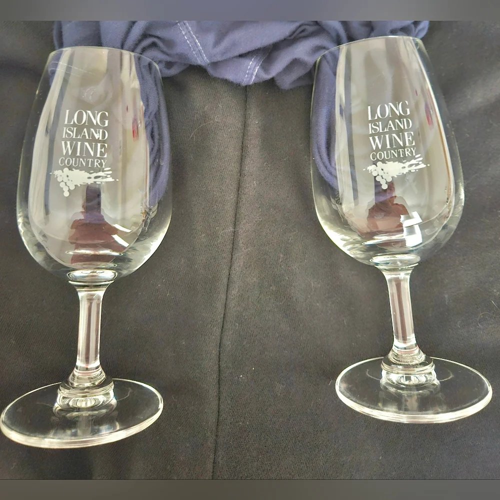 VTG 1991 Long Island Barrel Tasting & BBQ Wine Glasses x 2